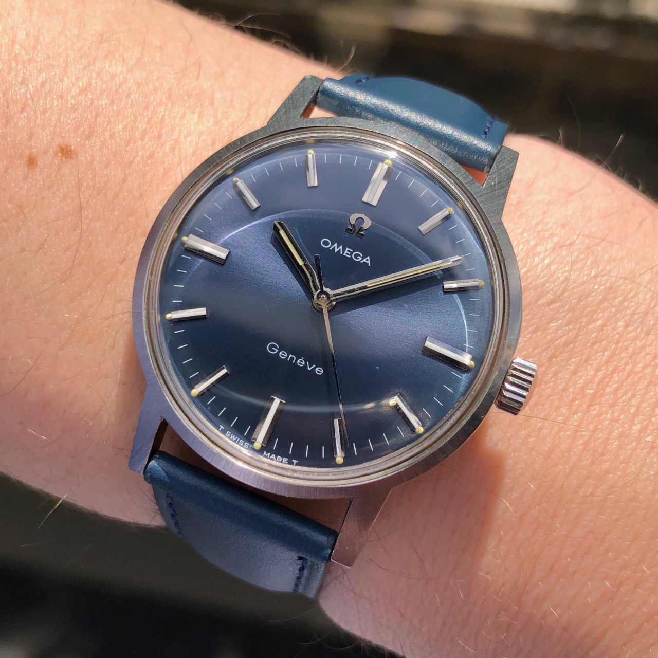 Omega Genève vintage ref. 135.070 beautiful blue dial – Brussels ...