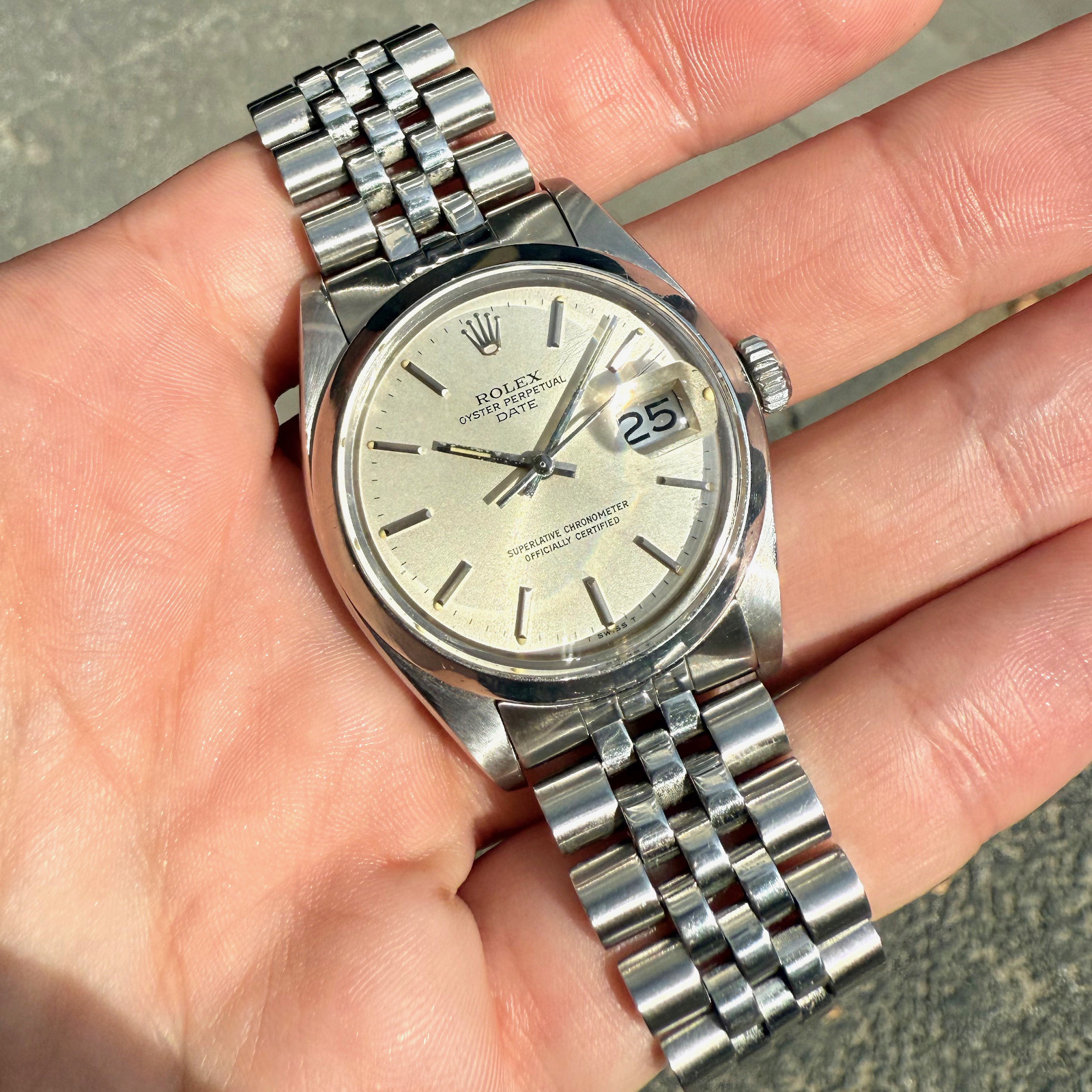 Rolex-oyster-perpetual-date-1500-2